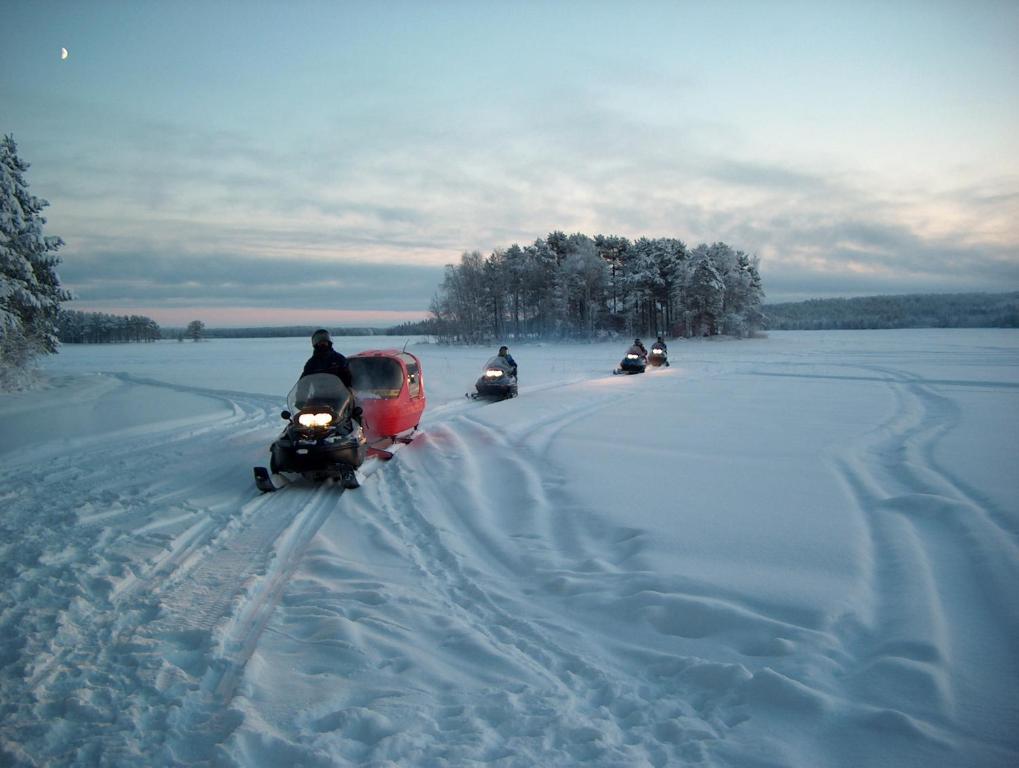 Loma-Vietonen Holiday Village Meltosjärvi Екстериор снимка